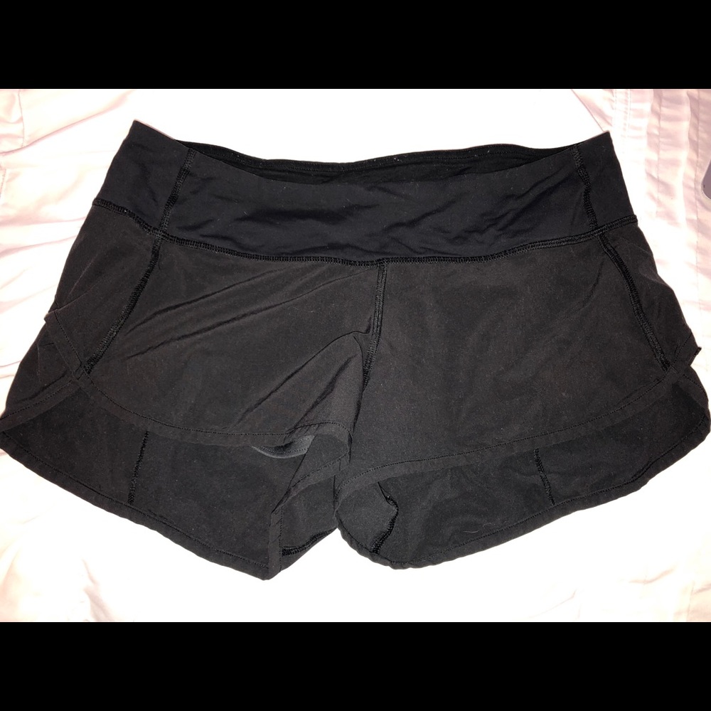 Black lululemon speed up shorts!